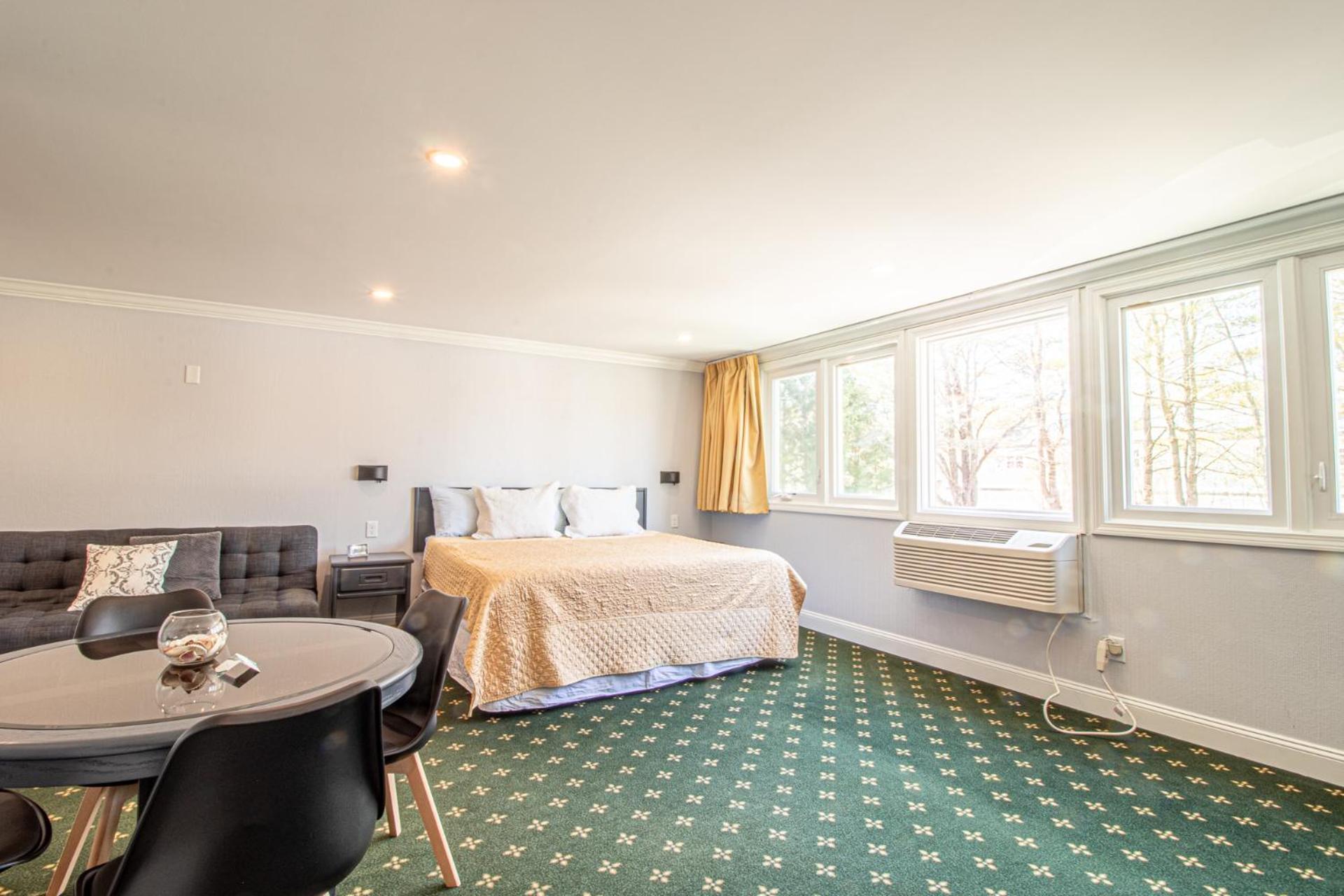 The Niantic Inn 외부 사진